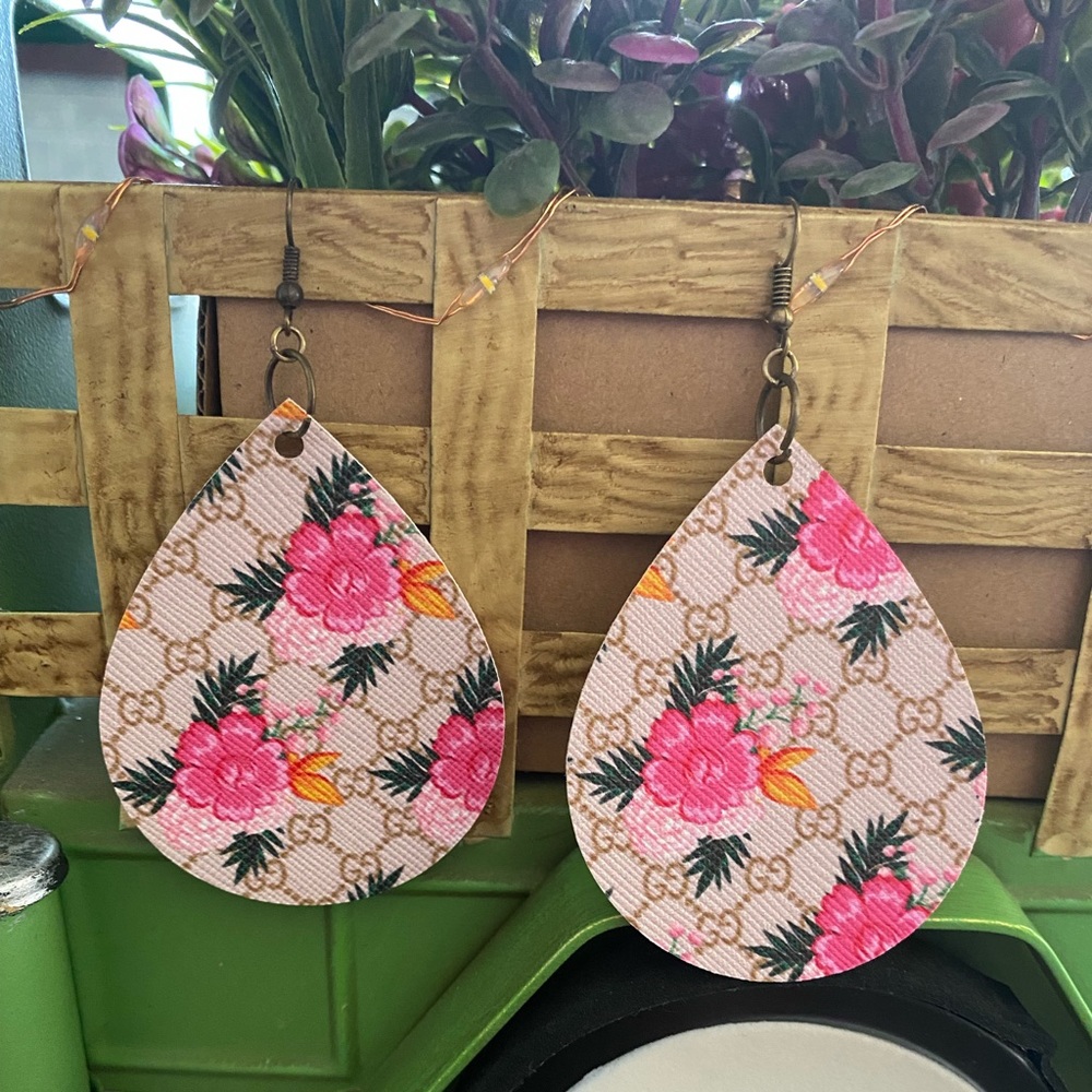 Custom Inspired Earrings!!